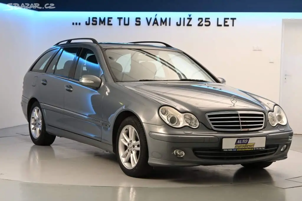 Mercedes-Benz Třídy C, 1.8 200 KOMPRESOR i - fotka 4