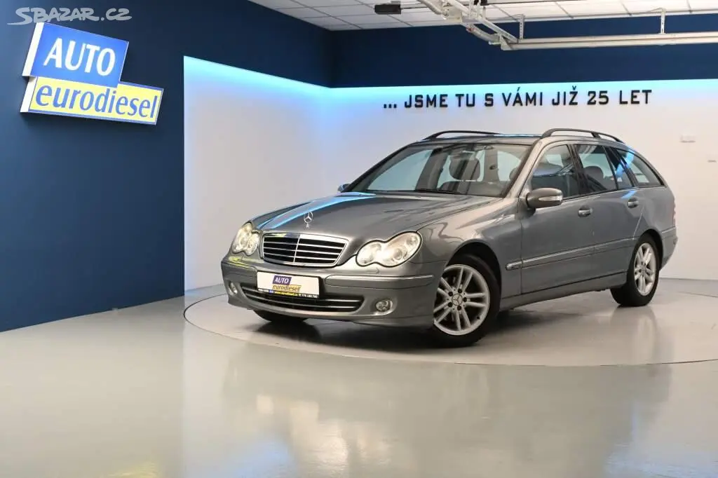 Mercedes-Benz Třídy C, 1.8 200 KOMPRESOR i - fotka 2