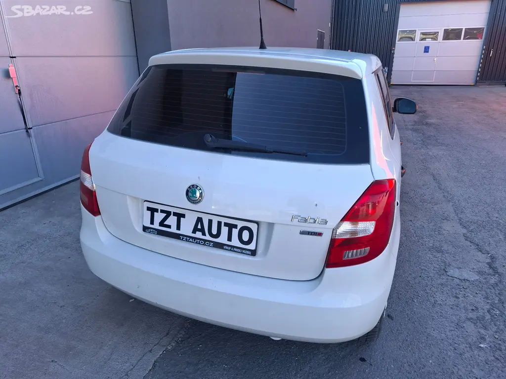 FABIA II 1.6TDi r.12, BEZ KOROZE, PO SERVISE, CENA - fotka 6
