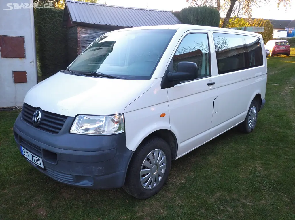VW Transporter 2,5tdi 96kw 2004 - fotka 2