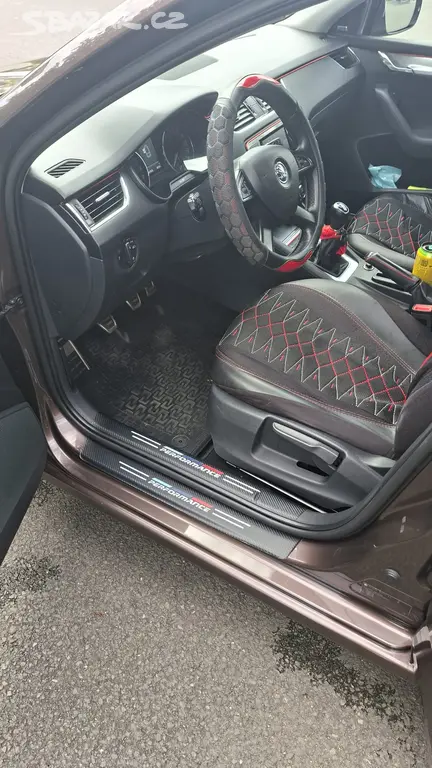 Škoda Octavia 3 combi - fotka 2