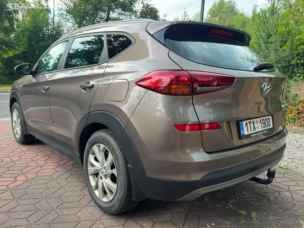 Hyundai Tucson 1.6D 4x4 1.MAJIT. ČR DPH TAŽNÉ - fotka 4