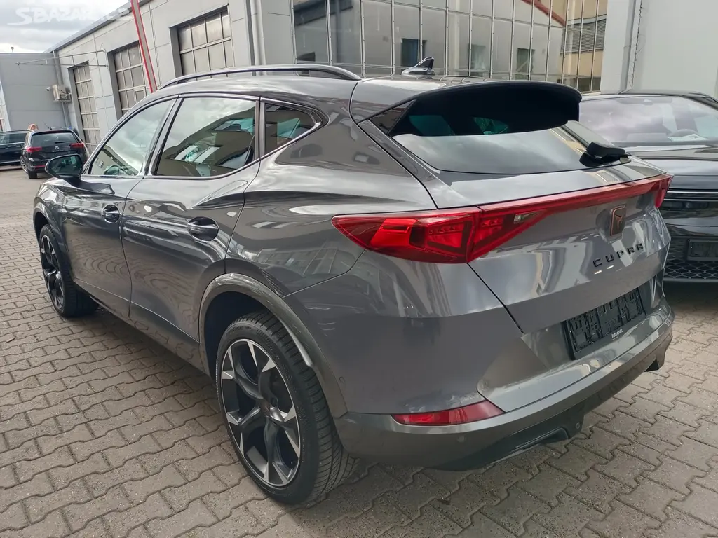 Cupra Formentor 2.0 TSI 140kW 4x4 DSG / ALU 19'' - fotka 4