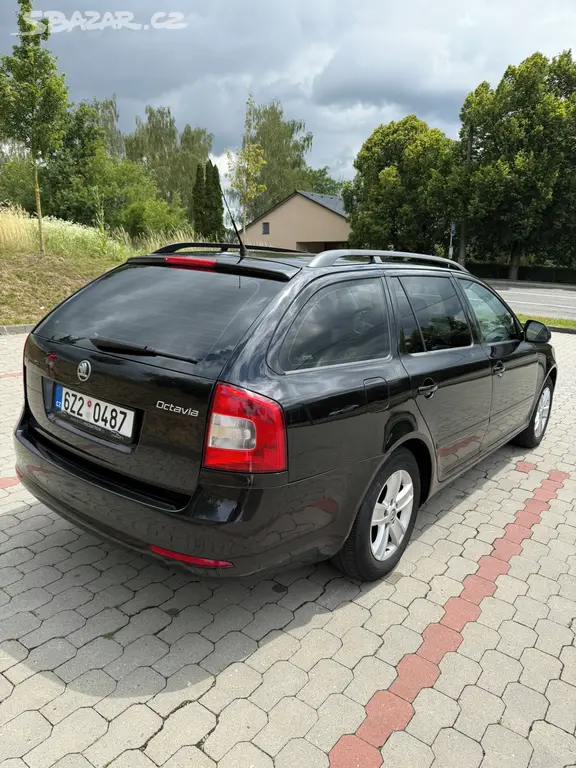 Škoda Octavia II Combi - 1.6 TDi 77kW - fotka 4