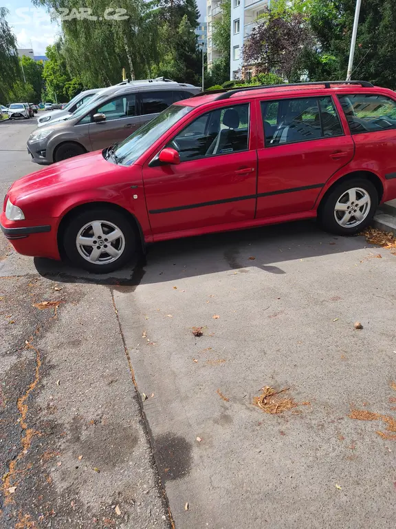Škoda Octavia combi - fotka 4