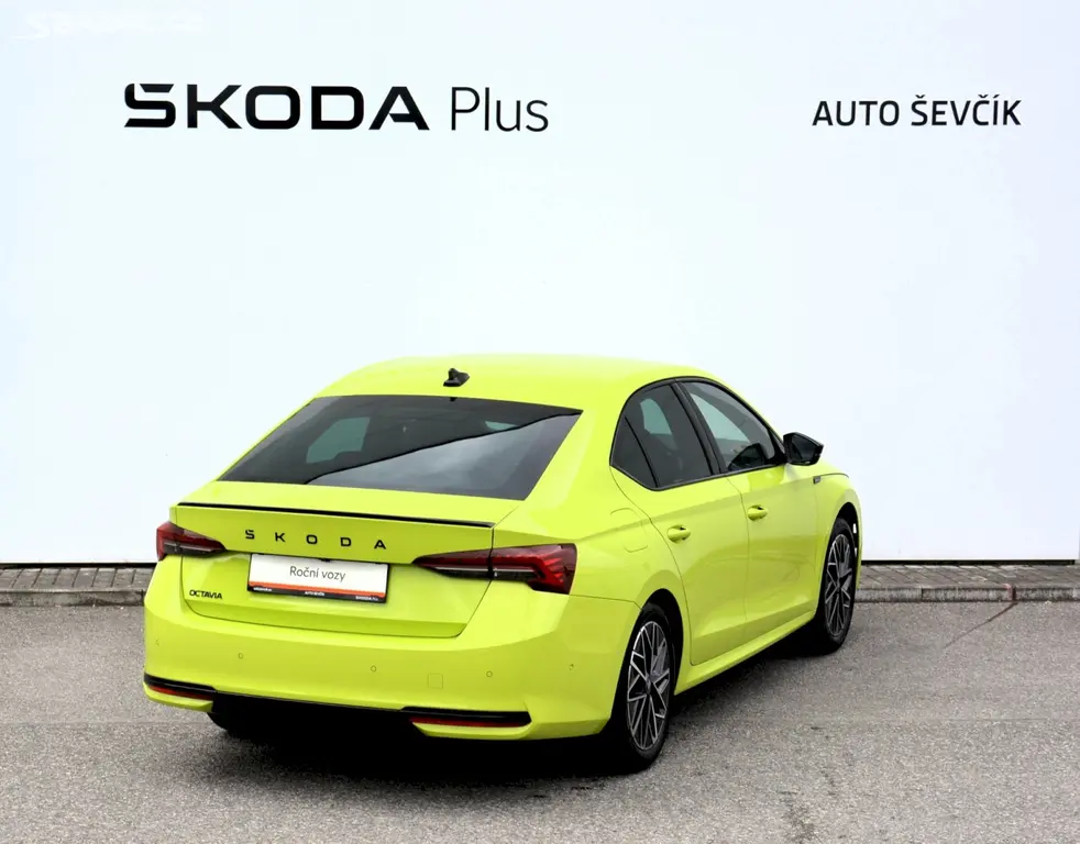 Škoda Octavia, 1.5 TSI 110 KW MILD-HYBRID 7-s - fotka 2