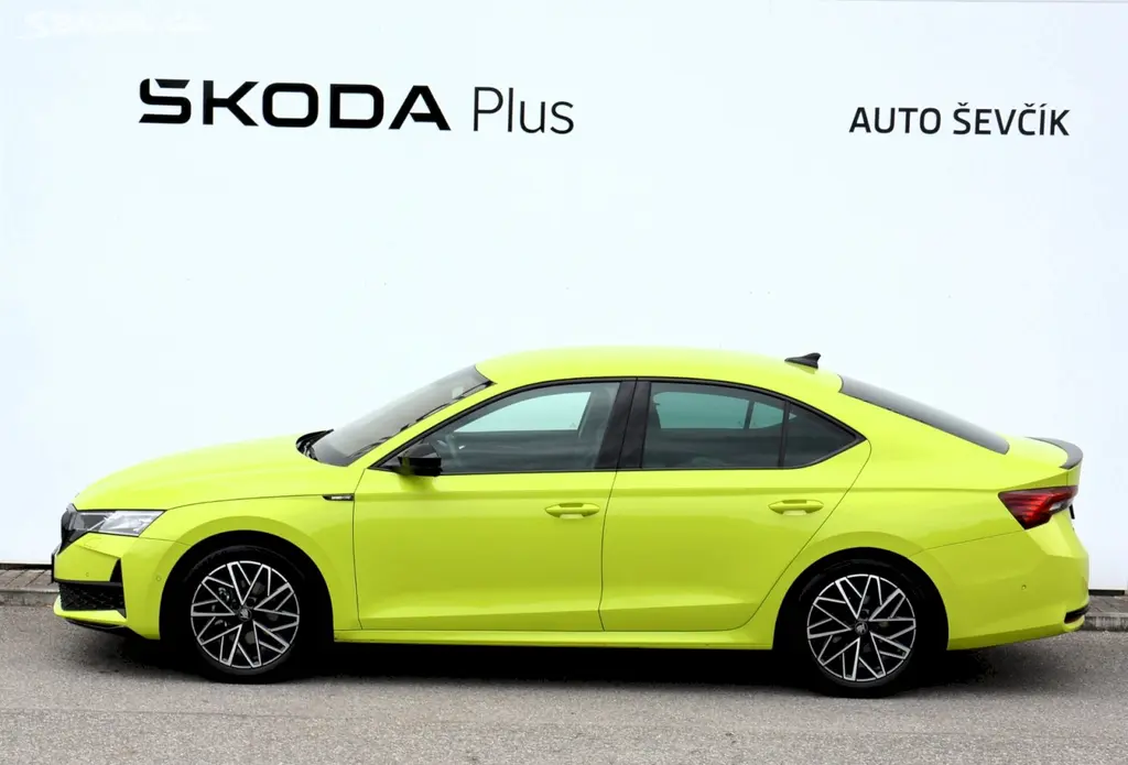 Škoda Octavia, 1.5 TSI 110 KW MILD-HYBRID 7-s - fotka 3