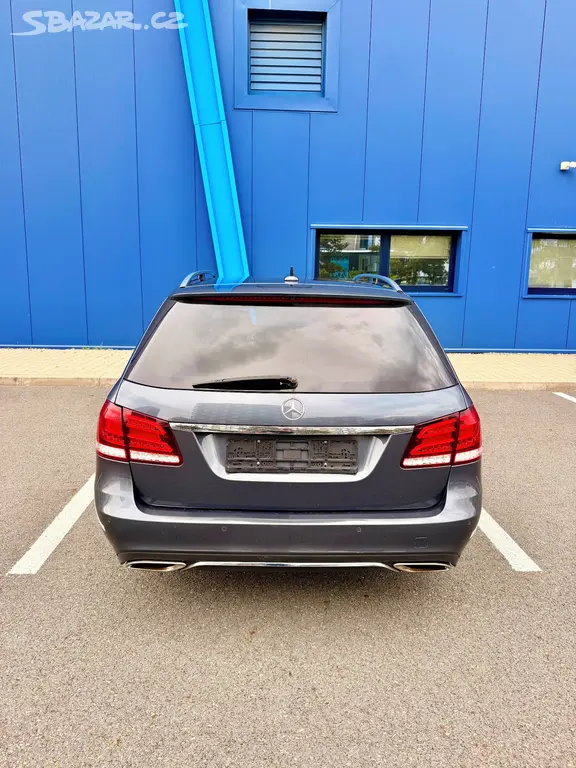 Mercedes-Benz E400/245kw, Avantgarde, 4Matic, DPH - fotka 6