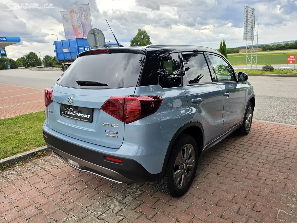 Suzuki Vitara 1.4 Hybrid-4x4-2021-TAŽ-TOP-POUZE 75 - fotka 4