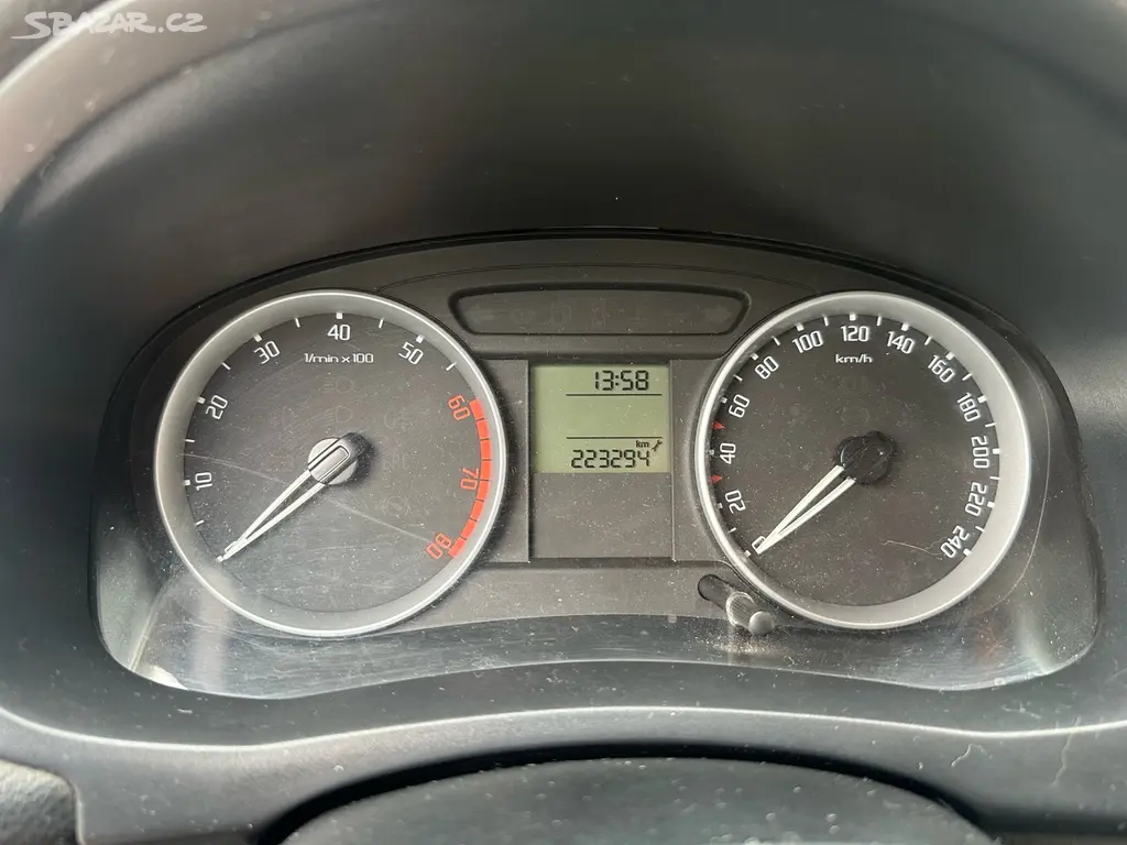 Škoda Fabia II. 1.4 16V - fotka 3