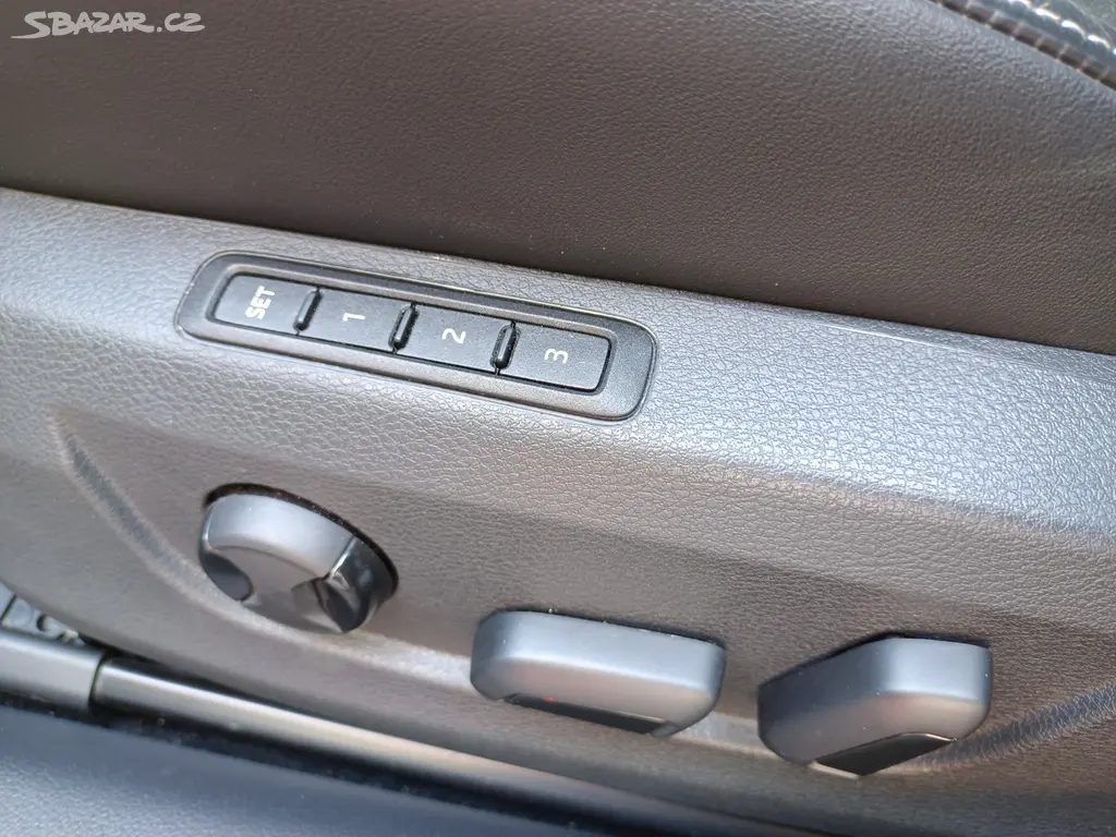 Škoda Superb 3 Combi 2.0 TDI 147kW DSG Sportline - fotka 6