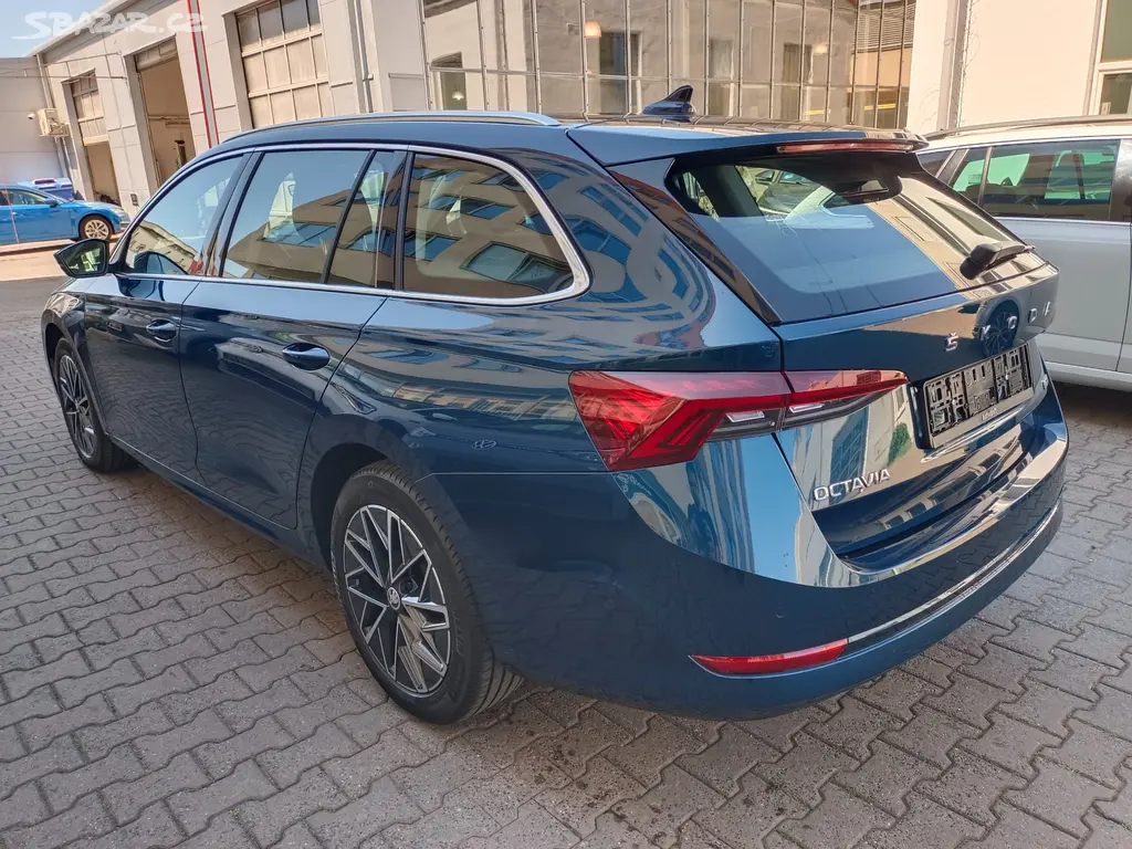 Škoda Octavia 4 Combi Style 1.5TSI e-TEC 110kW DSG - fotka 3