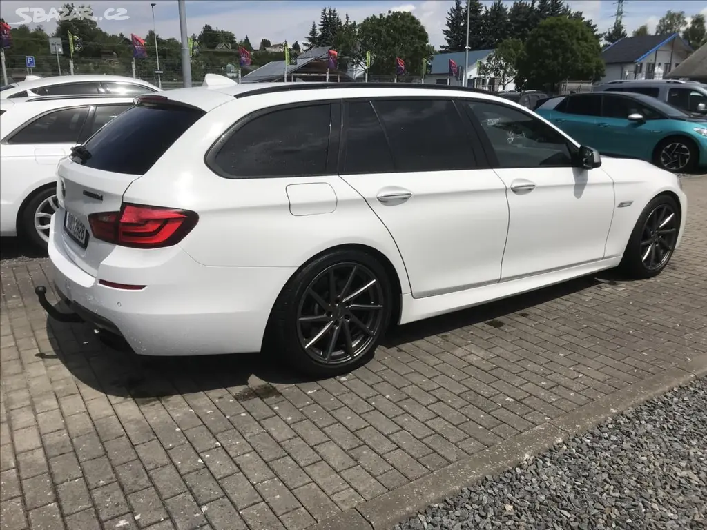 BMW Řada 5, 3,0 - fotka 4