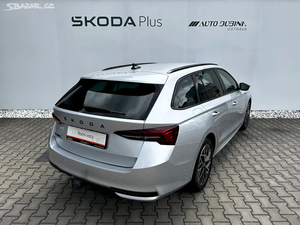 Škoda Octavia, Combi 2.0 TDI 110kW DSG Sportl - fotka 2