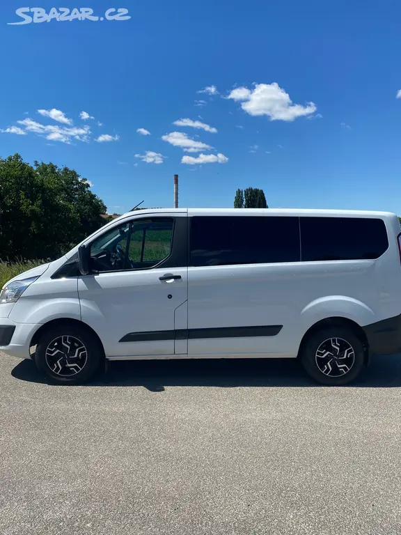 Ford Transit Custom 2.2 TDCi, 92 kW, 9 míst - fotka 2