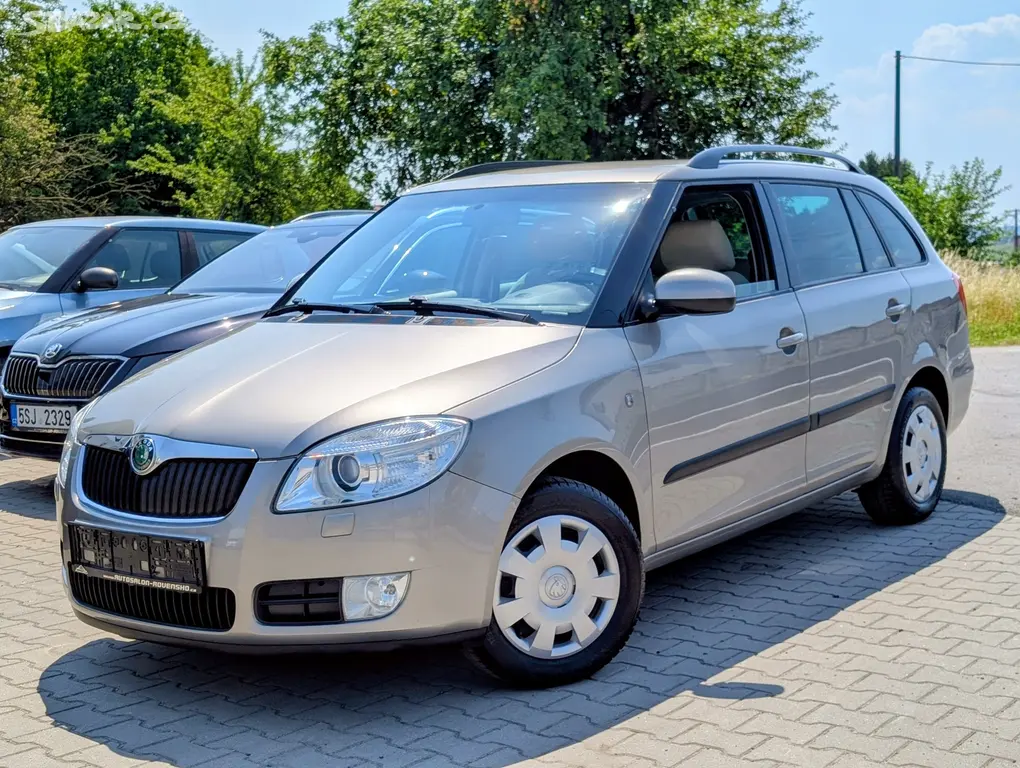 ŠKODA FABIA II COMBI 1,4 16V 63kW XENONY, SV. INT. - fotka 2