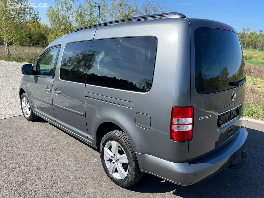 Volkswagen Caddy MAXI LiFE 1.6 TDI DSG 2x šoupačky - fotka 6