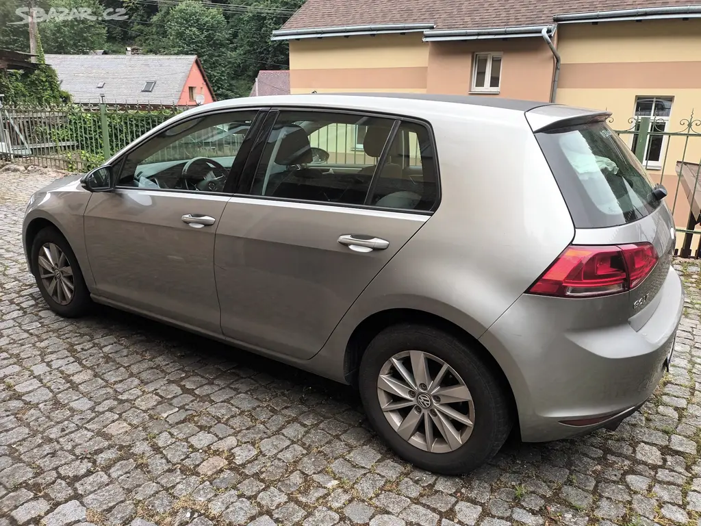 Volkswagen Golf VII 1.2 TSI 77kW - fotka 4