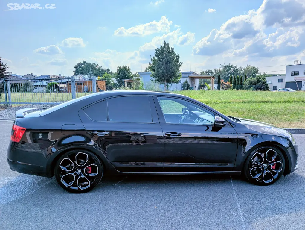 ŠKODA OCTAVIA III RS 230 2.0 TSI 169 kW 45 171 km - fotka 6