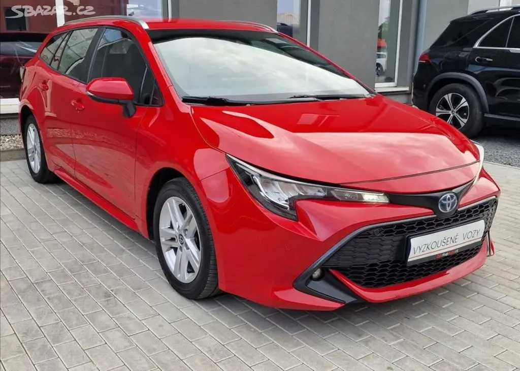 Toyota Corolla, 1.8 Hybrid Comfort, ČR,1.Maj.