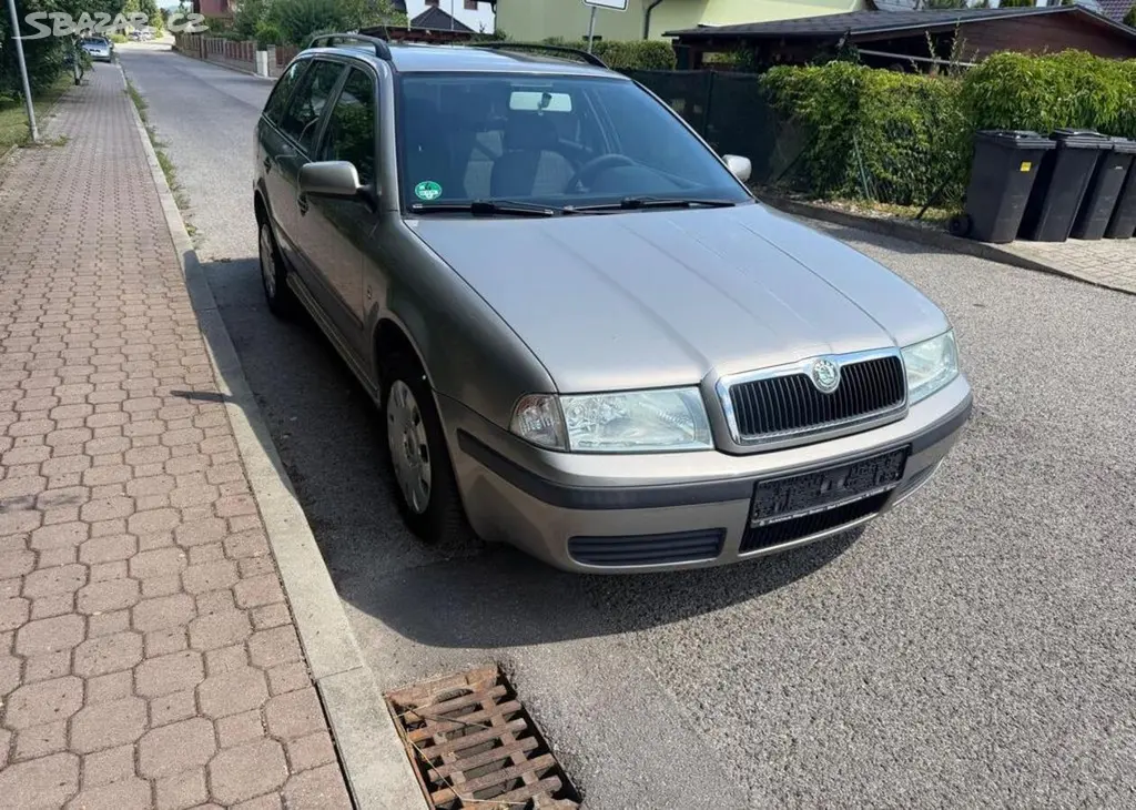 Škoda Octavia 1,6i/ 75kw Tour Nová STK benzín - fotka 3