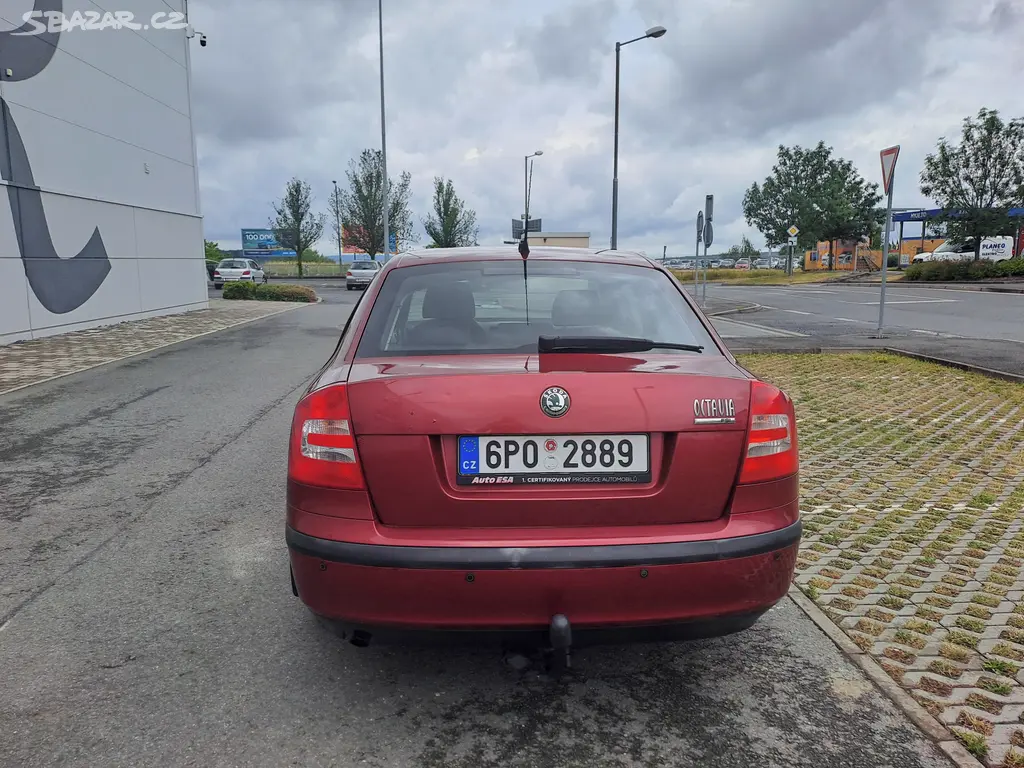 Škoda Octavia, 1.6FSI 85KW,PLNĚ POJÍZDNÉ - fotka 6
