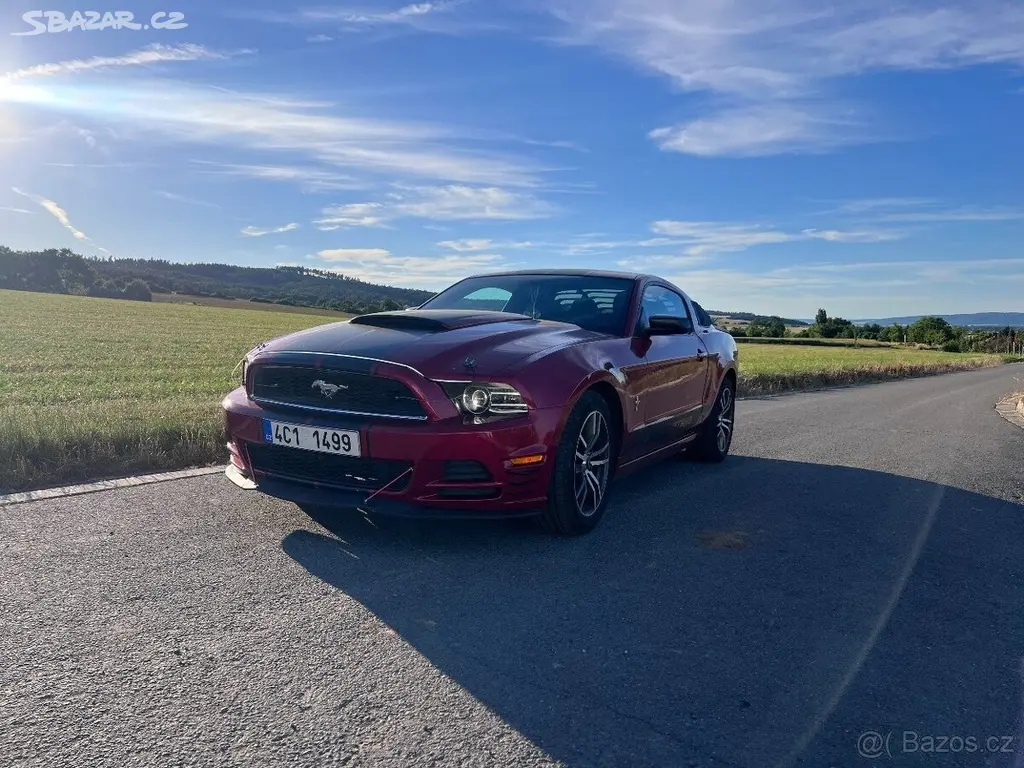 Ford Mustang 3,7 V6, 227 kW, Automat, Roush