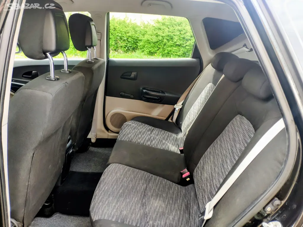 Kia Ceed 1.4i 80 kW Combi, KLIMA MRAZÍ, TOP CENA - fotka 4
