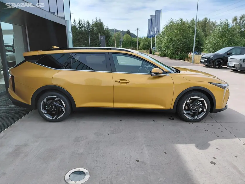 Kia K4, 1,6 T-GDI SW 7DCT TOP,17, SP - fotka 4
