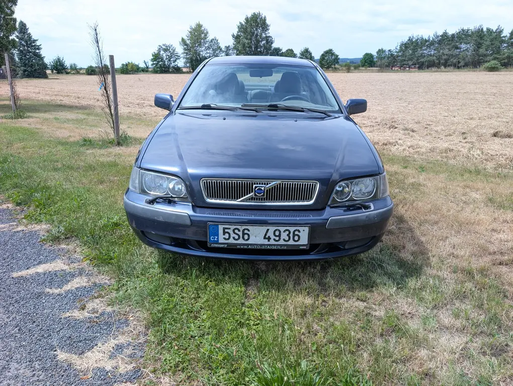 Volvo S40 1.9D - fotka 2