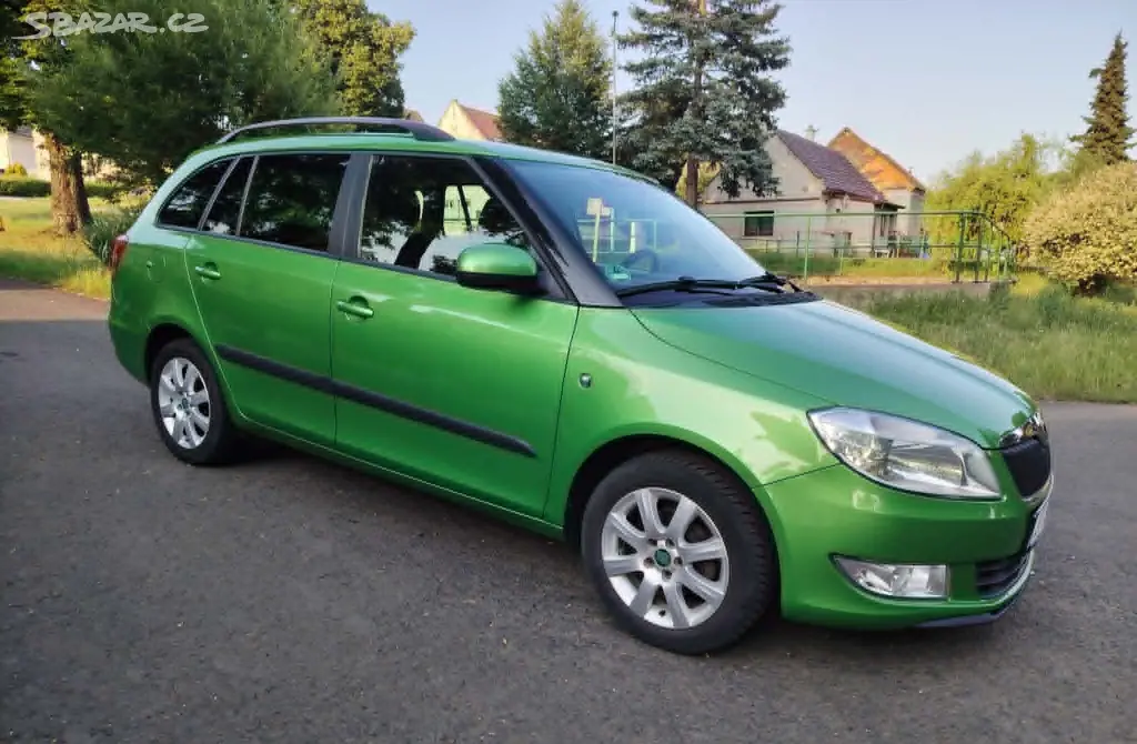 prodám Škodu Fabii 2 kombi 1.2 TSI 63kw ,r.v. 2012 - fotka 4