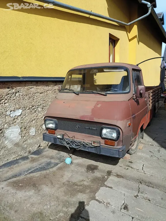 Škoda 1203 valník