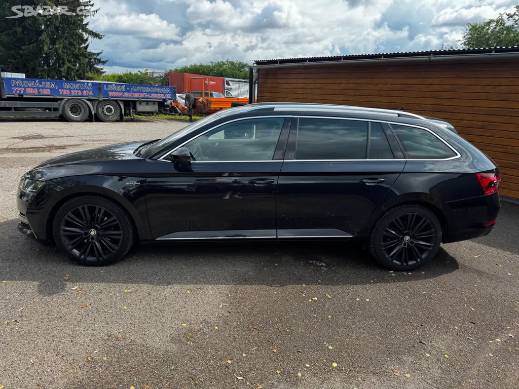 Škoda Superb - fotka 2