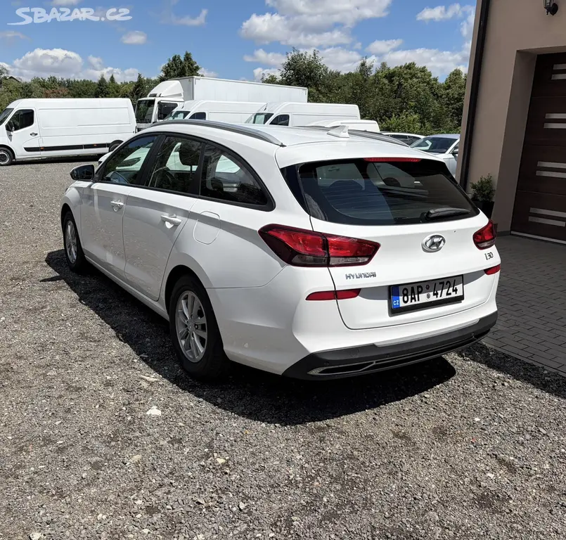 Hyundai i30, 1.6 crdi.1 majitel ČR. 150 tkm - fotka 5