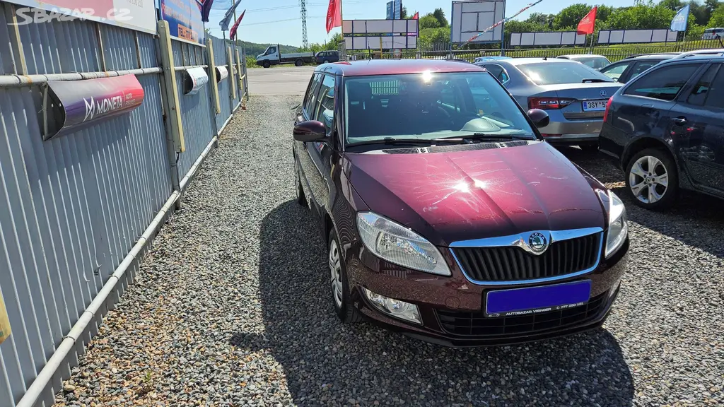 ŠKODA FABIA II 1,4 16V Ambiente - fotka 2