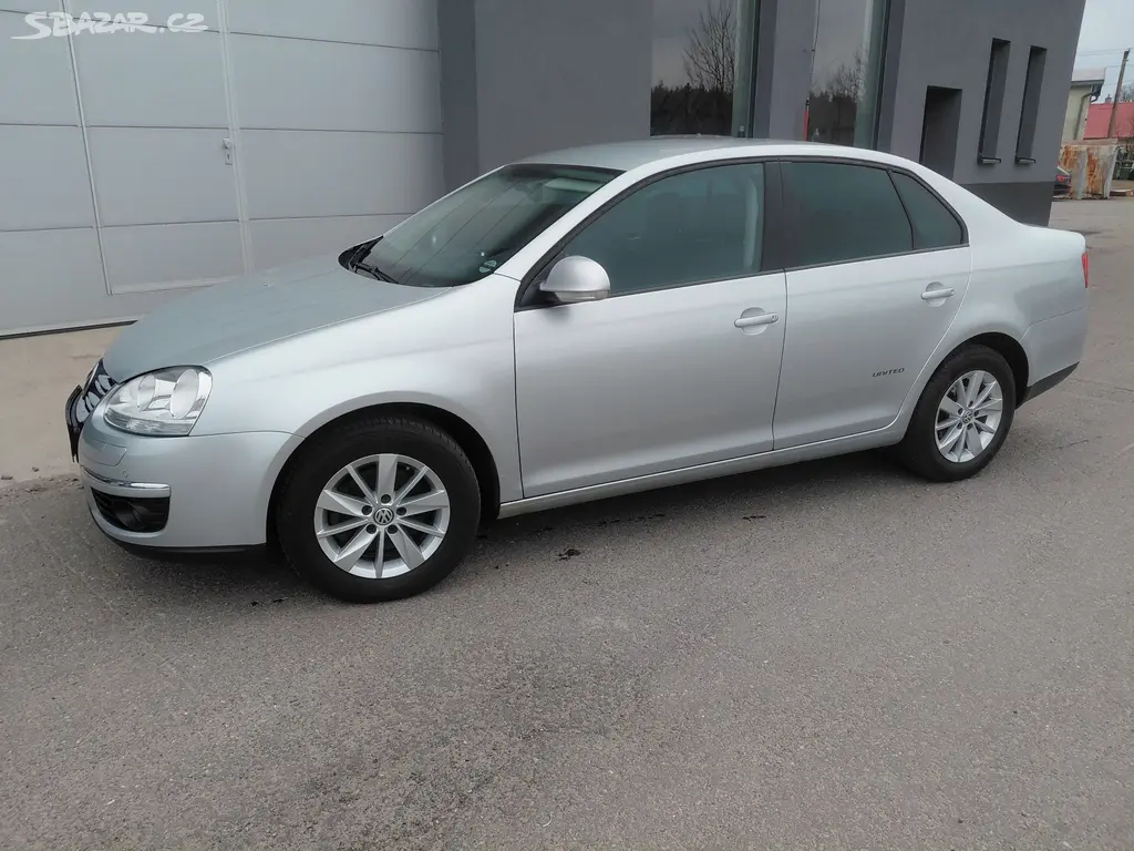 VW JETTA 1.4 TSi, r.10 160000km-DOLOŽENO VÝBAVA