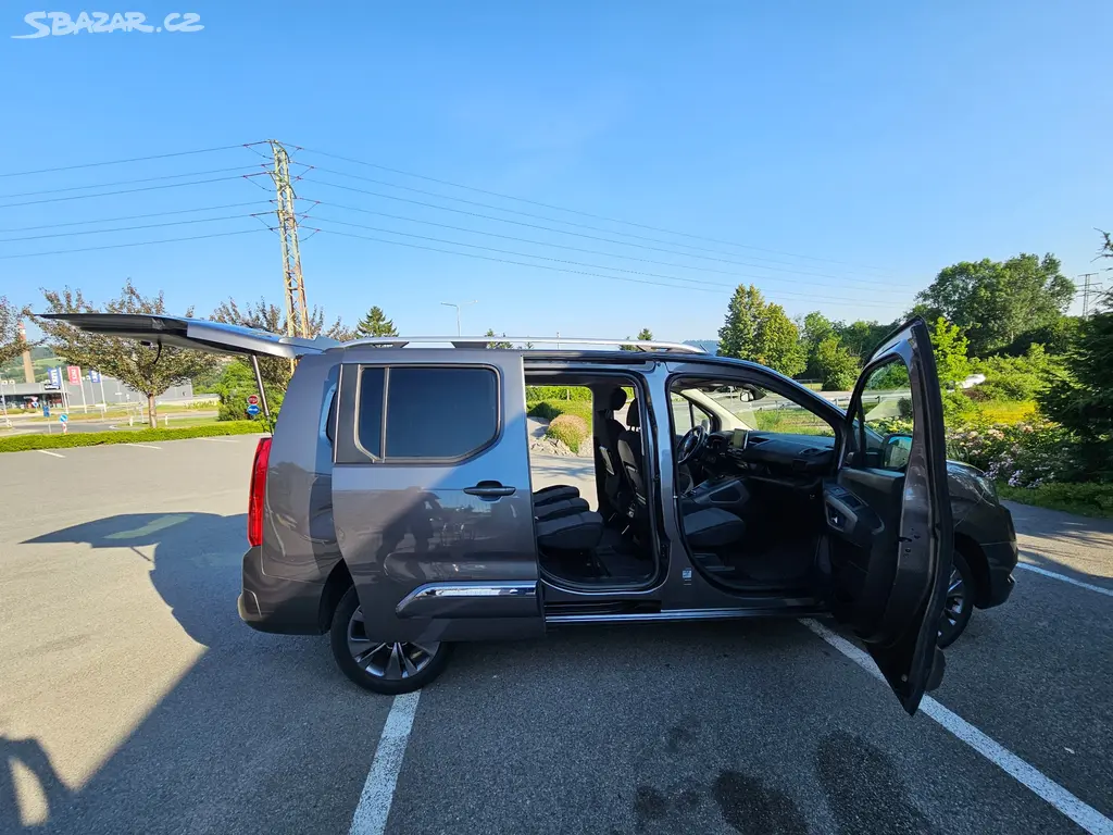 Toyota Proace City Verso,7 míst,automat,1. majitel - fotka 2