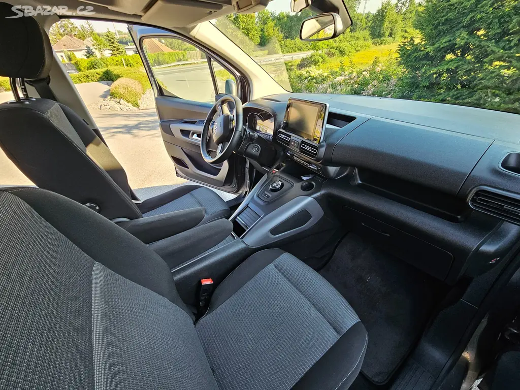 Toyota Proace City Verso,7 míst,automat,1. majitel - fotka 3
