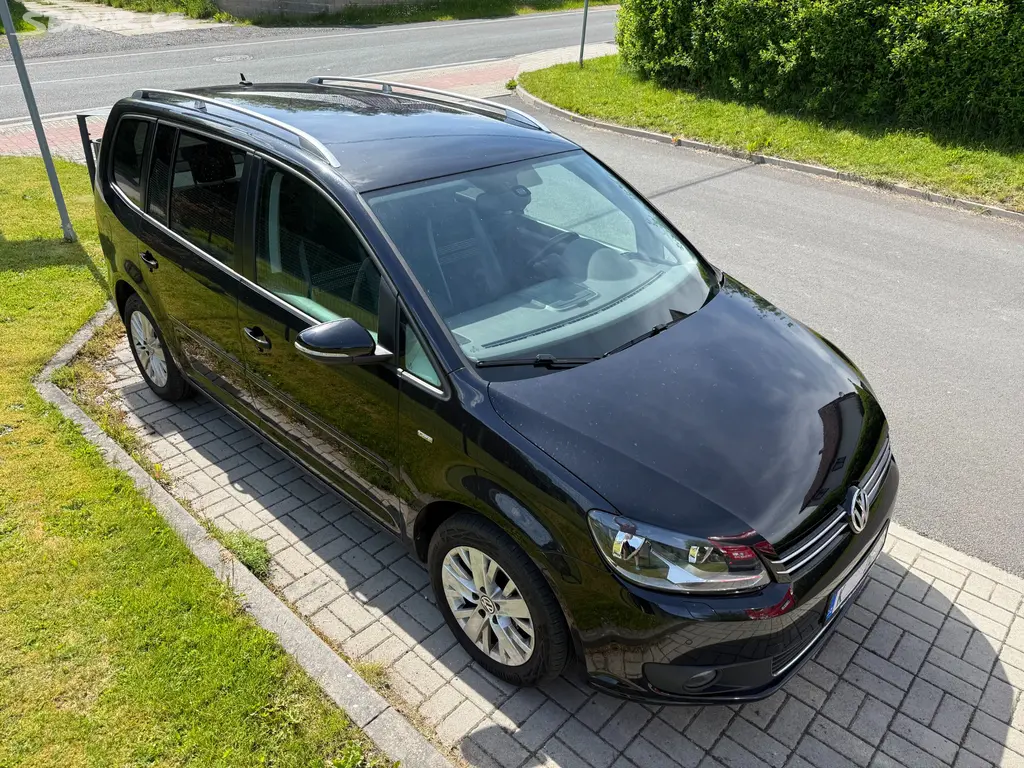 Volkswagen Touran 2014, LIFE, 1.4 TSI, 142.718 km - fotka 3
