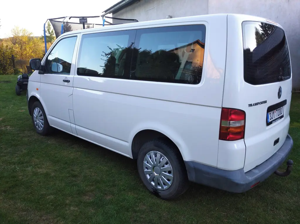 VW Transporter 2,5tdi 96kw 2004 - fotka 4