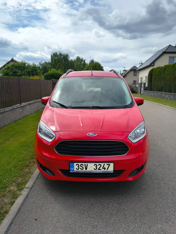Ford Tourneo Courier - fotka 4