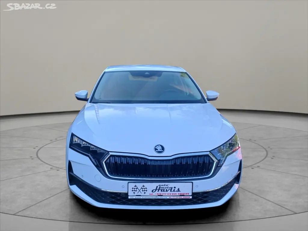Škoda Octavia, 1,5 TSI Výhřané př. okno Tažné - fotka 2
