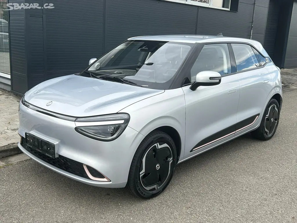 Dongfeng Box, E2