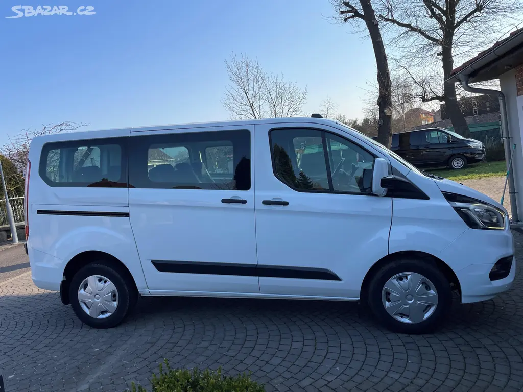 Ford Transit Custom 2,0TDCi 9Míst - fotka 4
