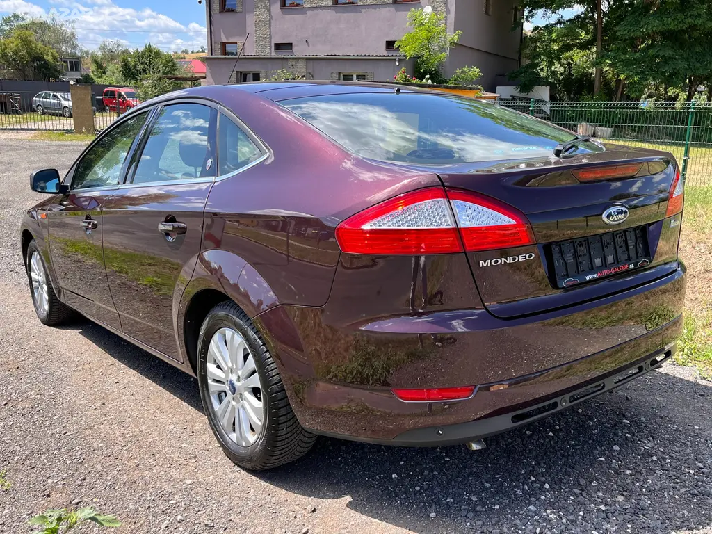 FORD MONDEO 2.3i,118KW,1.MAJ,AUTOMAT,GHIA,SERVIS! - fotka 6