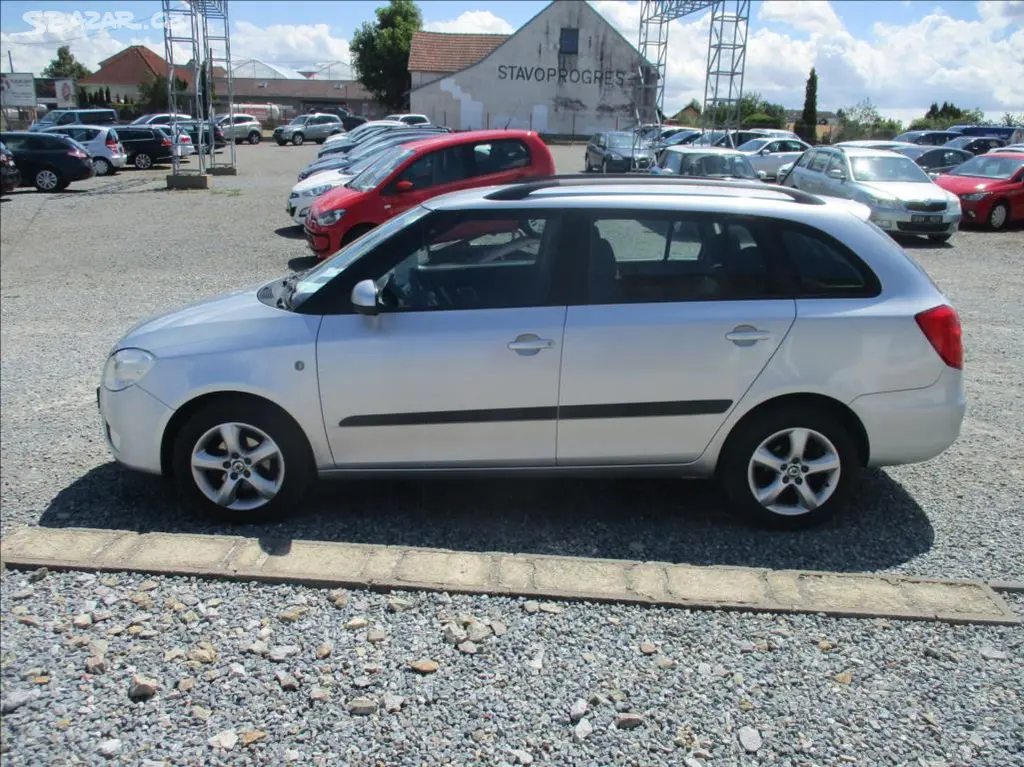 Škoda Fabia, 1,4 i 16v, aut. klima, - fotka 4