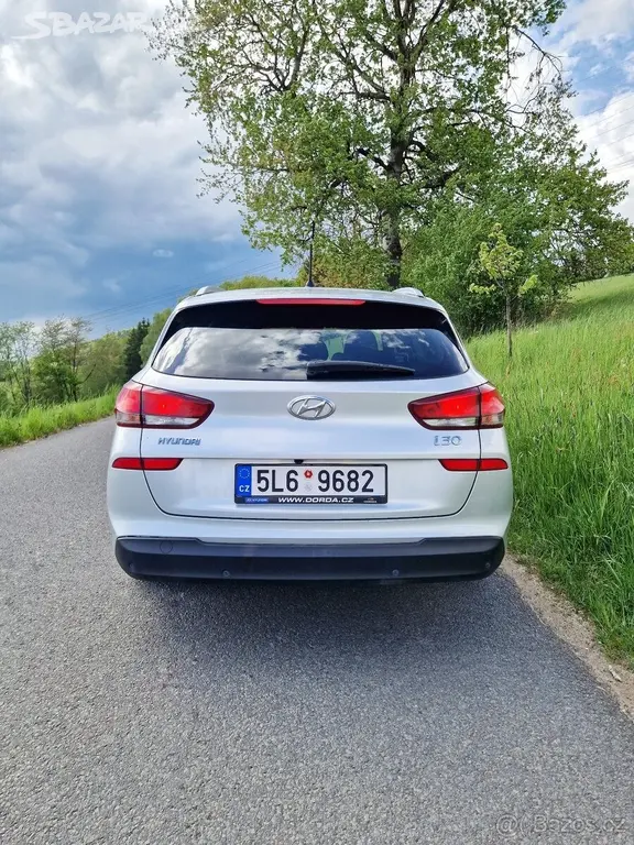 Hyundai i30 1,4 GO - fotka 6