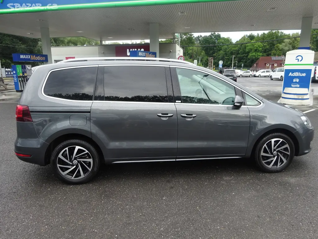 VOLKSWAGEN SHARAN 2,0 TDI, 130KW, TAŽNÉ,GARANCE KM - fotka 5