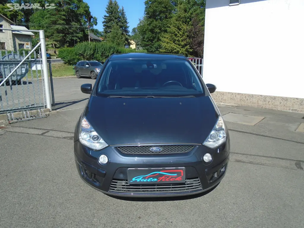 Ford S-MAX 2.0TDCi Titanium - fotka 3