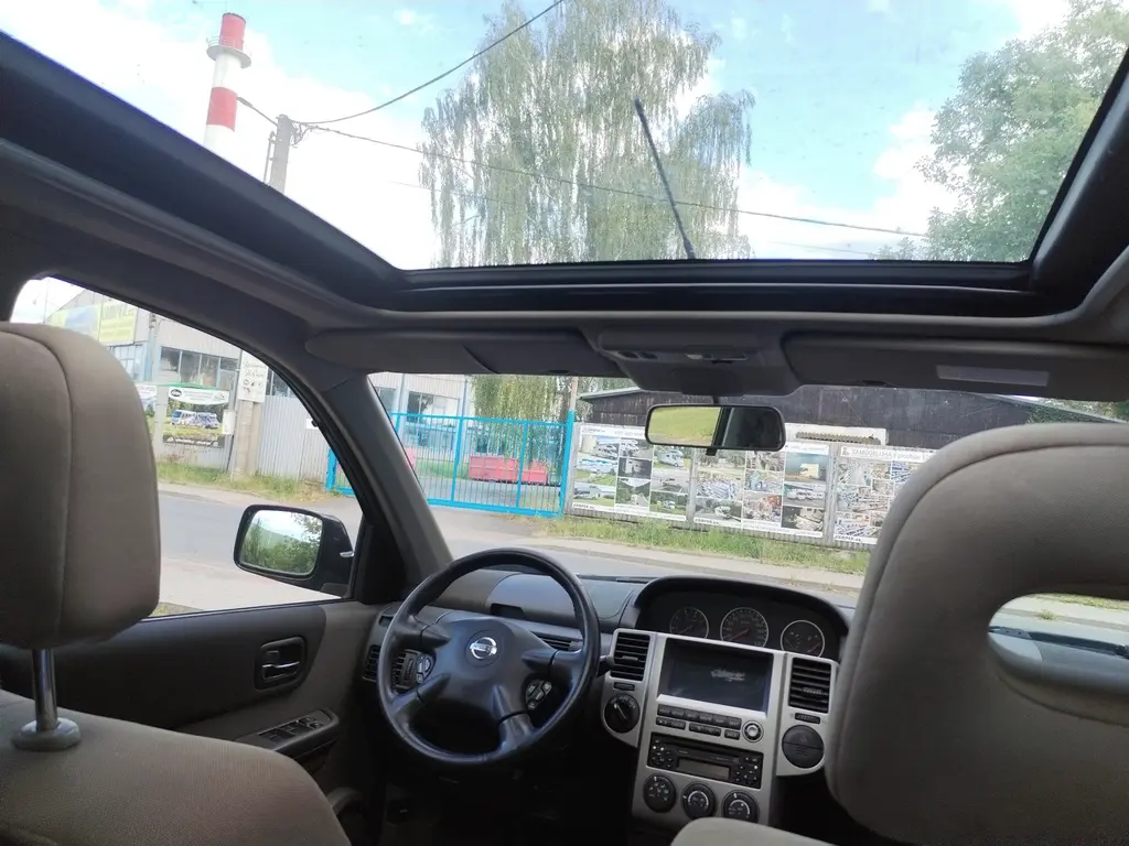 Nissan x-trail T30 - fotka 3